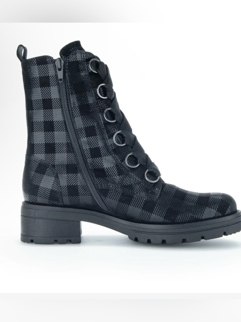 Never worn black plaid lug sole Gabor 8.5/9 boots
